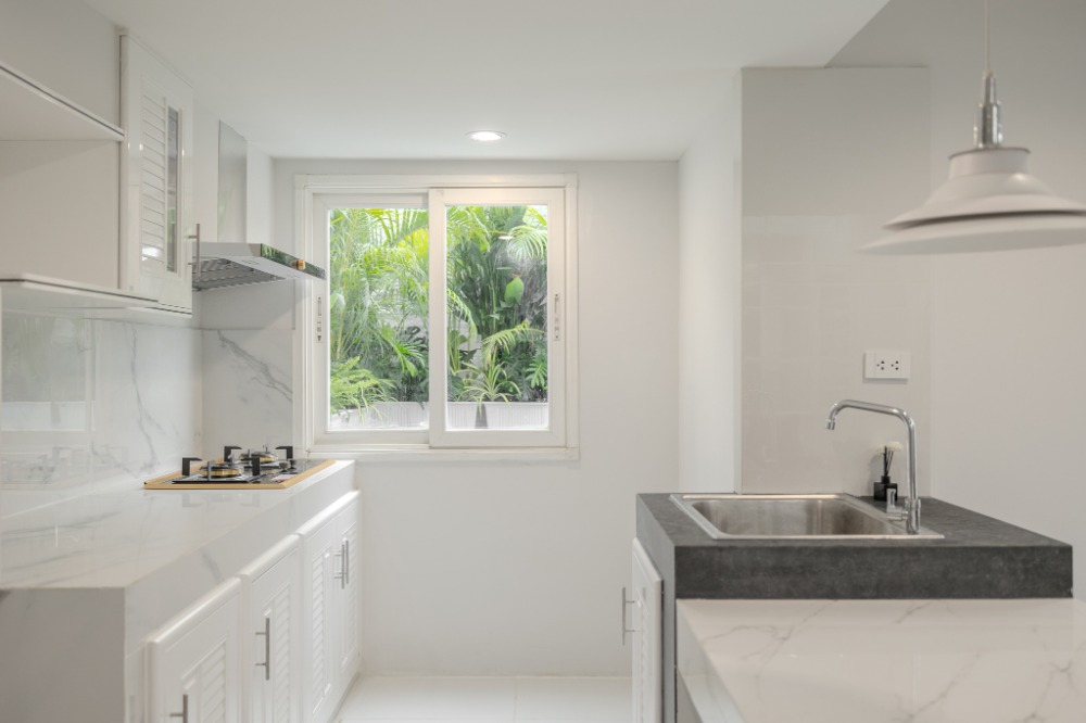 For SaleTownhomeSapankwai,Jatujak : For sale/rent Luxury pool villa townhome, ready to move in around Chatuchak, near MRT /BTS, able to open Airbnb, office, Bangkok.