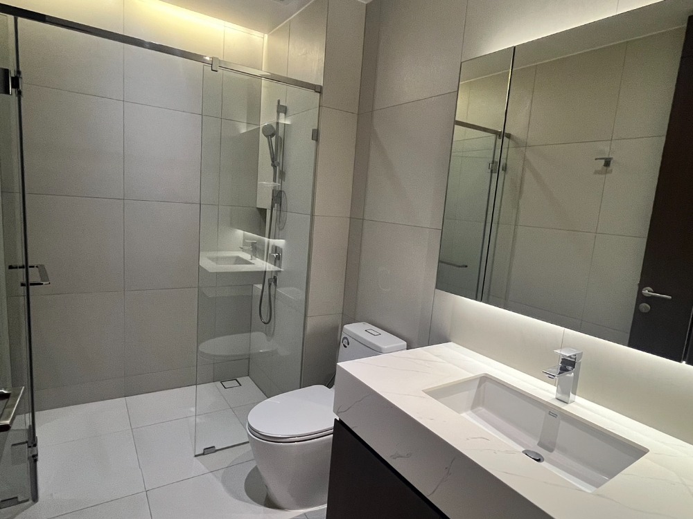 For RentCondoSukhumvit, Asoke, Thonglor : Pet-Friendly Luxury Apartment Sukhumvit 39 3 Beds 270 sqm 190k per month