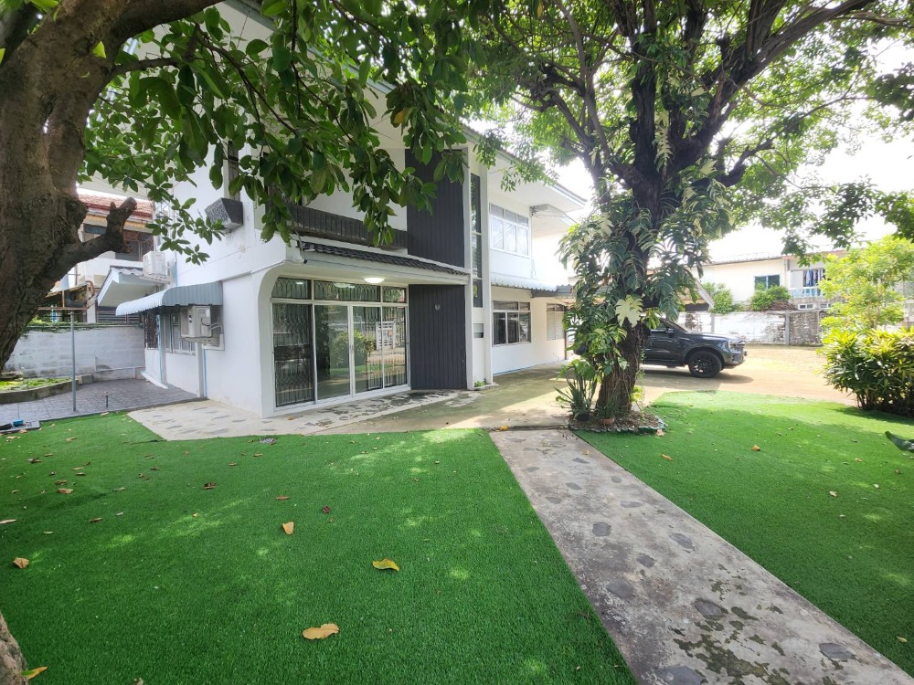 ให้เช่าบ้านสมุทรปราการ สำโรง : ให้เช่าบ้านเดี่ยว โซนเทพารักษ์ - สำโรง ใกล้ BTS ปู่เจ้า เพียง 3 นาที