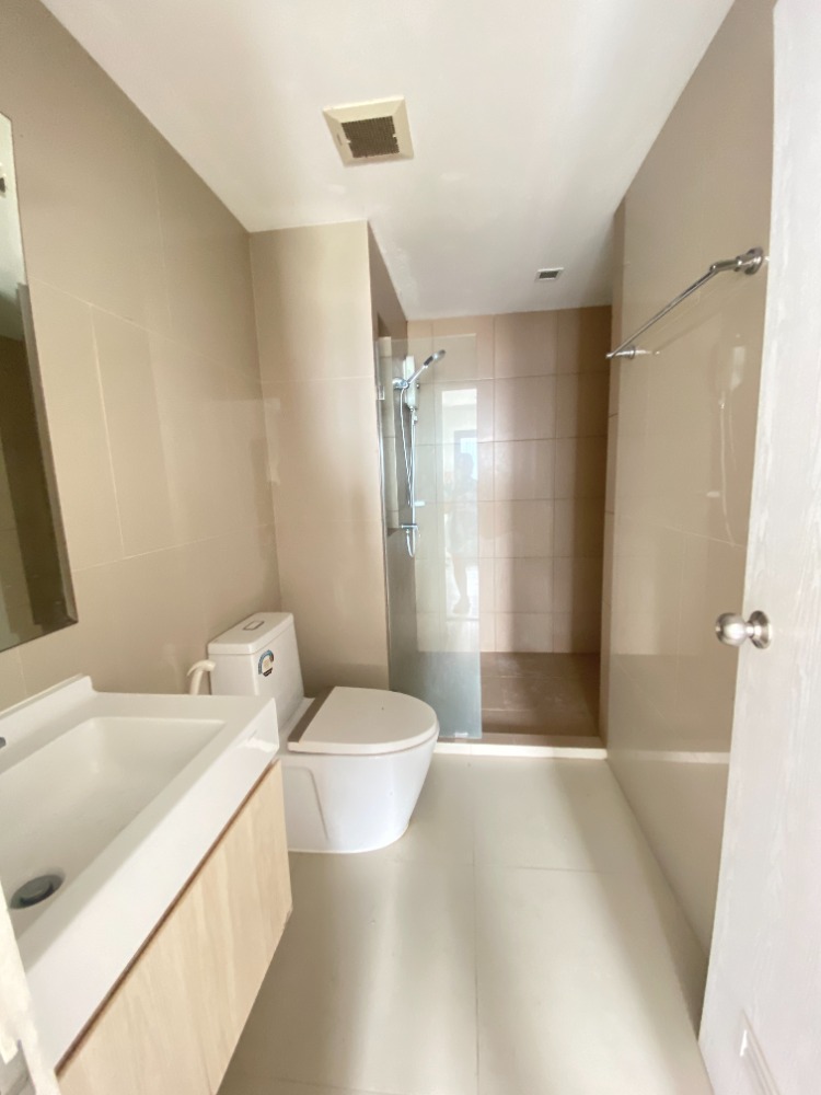 ขายคอนโดพัฒนาการ ศรีนครินทร์ : ขาย คอนโด ริชพาร์ค แอท ทริปเปิ้ลสเตชั่น คอนโดห้องมุม วิวสวย น่าอยู่อาศัย น่าลงทุน ชั้นสูง ใกล้ Airport Rail Link หัวหมาก