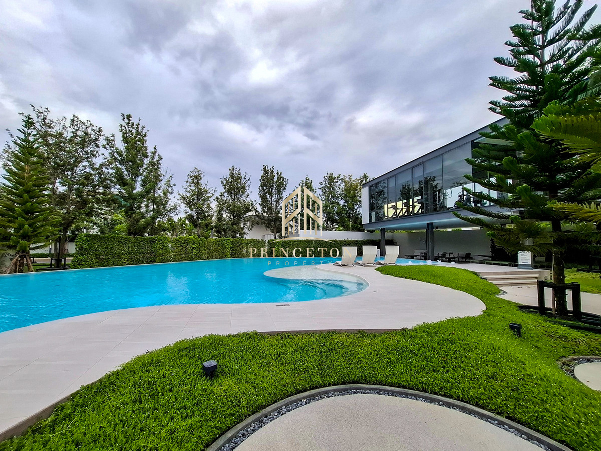 For RentHousePattanakan, Srinakarin : Luxury House For Rent Vive Krungthep Kreetha near Wellington College International School 📞092-4252445 