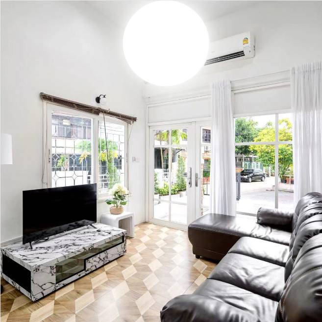 ให้เช่าทาวน์โฮมสะพานควาย จตุจักร : เช่า Luxury pool villa townhome พร้อมอยู่แถวจตุจักร ใกล้ MRT /BTS จตุจักร, กรุงเทพ