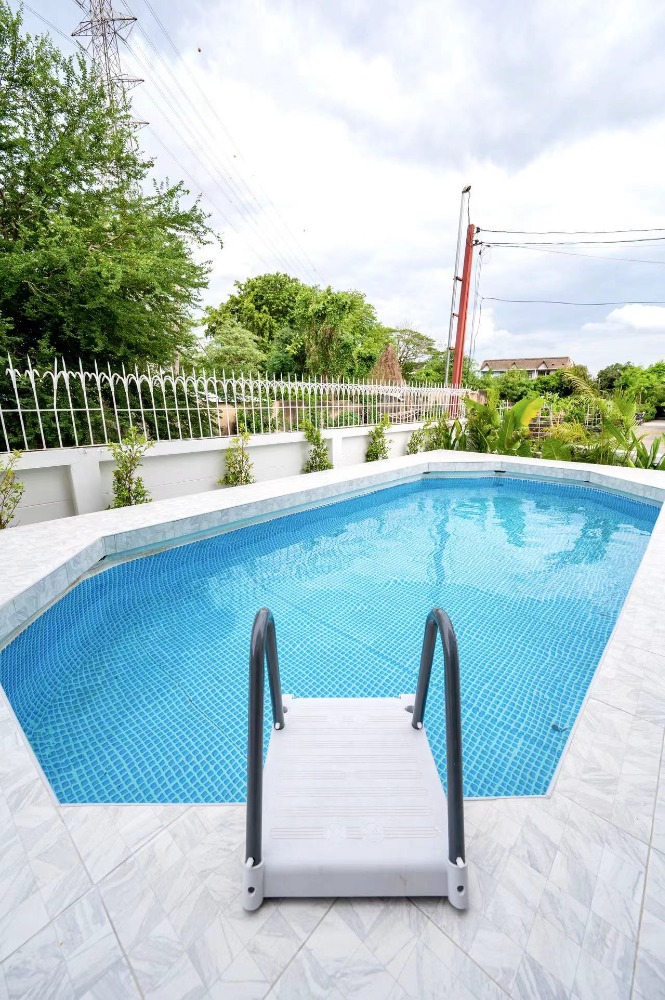 ให้เช่าทาวน์โฮมสะพานควาย จตุจักร : เช่า Luxury pool villa townhome พร้อมอยู่แถวจตุจักร ใกล้ MRT /BTS จตุจักร, กรุงเทพ