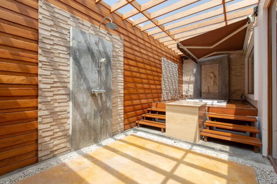 ขายบ้านเกษตร นวมินทร์ ลาดปลาเค้า : บ้านเดี่ยวสไตล์รีสอร์ท ไม้สัก+ปูน เนื้อที่ 386 ตรว. เรือนชั้นเดียว 2เรือน เรือน 2ชั้น 2เรือน, กรุงเทพ