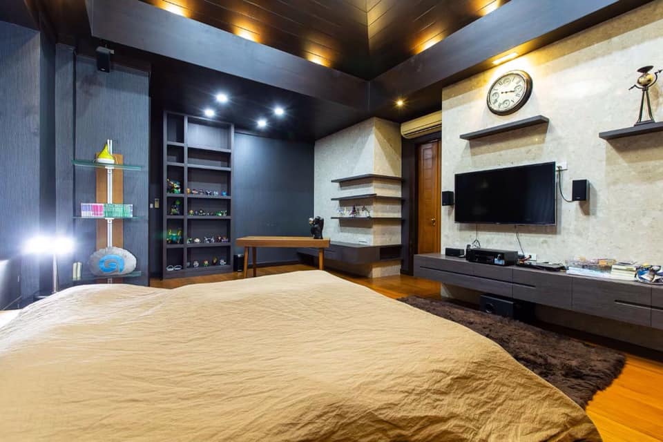 ขายบ้านเกษตร นวมินทร์ ลาดปลาเค้า : บ้านเดี่ยวสไตล์รีสอร์ท ไม้สัก+ปูน เนื้อที่ 386 ตรว. เรือนชั้นเดียว 2เรือน เรือน 2ชั้น 2เรือน, กรุงเทพ