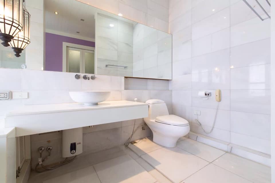 ขายบ้านเกษตร นวมินทร์ ลาดปลาเค้า : บ้านเดี่ยวสไตล์รีสอร์ท ไม้สัก+ปูน เนื้อที่ 386 ตรว. เรือนชั้นเดียว 2เรือน เรือน 2ชั้น 2เรือน, กรุงเทพ