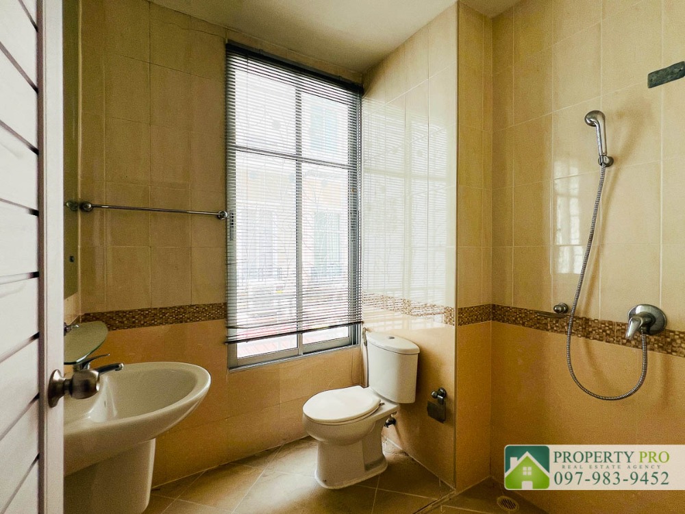 ขายทาวน์โฮมเกษตรศาสตร์ รัชโยธิน : ขาย บ้าน ทาวน์โฮม 3 ชั้น บ้านกลางเมือง Monte Carlo รัชวิภา ขนาด 21 ตรว 169 ตรม ใกล้ SRT วัดเสมียนนารี เกษตรศาสตร์ ประชาชื่น วิภาวดีรังสิต จตุจักร หมอชิต : EL24S-039