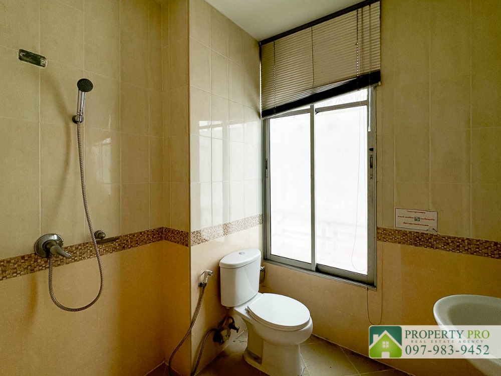 ขายทาวน์โฮมเกษตรศาสตร์ รัชโยธิน : ขาย บ้าน ทาวน์โฮม 3 ชั้น บ้านกลางเมือง Monte Carlo รัชวิภา ขนาด 54 ตรว 282 ตรม หลังริม ใกล้ SRT วัดเสมียนนารี เกษตรศาสตร์ ประชาชื่น วิภาวดีรังสิต จตุจักร หมอชิต : EL24S-040