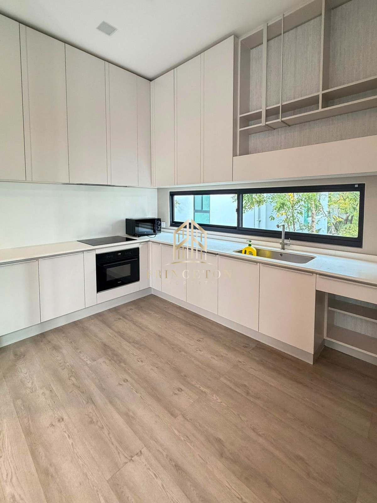 For RentHousePattanakan, Srinakarin : Luxury House For Rent Vive Krungthep Kreetha near Wellington College International School 📞092-4252445 