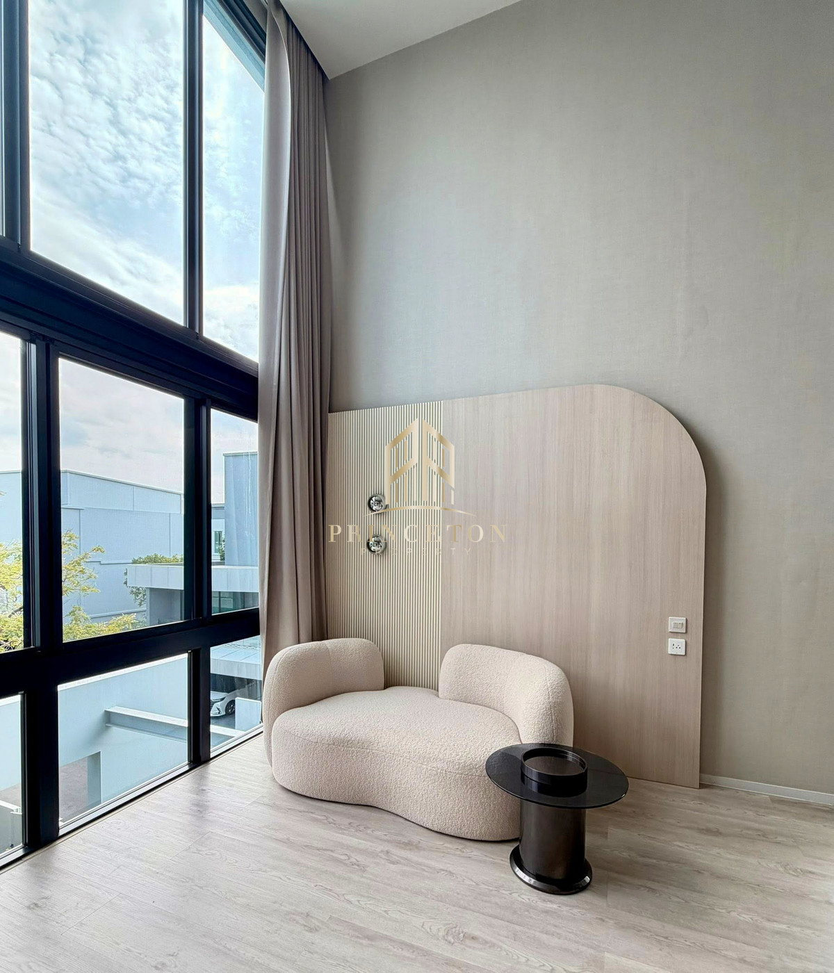 For RentHousePattanakan, Srinakarin : Luxury House For Rent Vive Krungthep Kreetha near Wellington College International School 📞092-4252445 