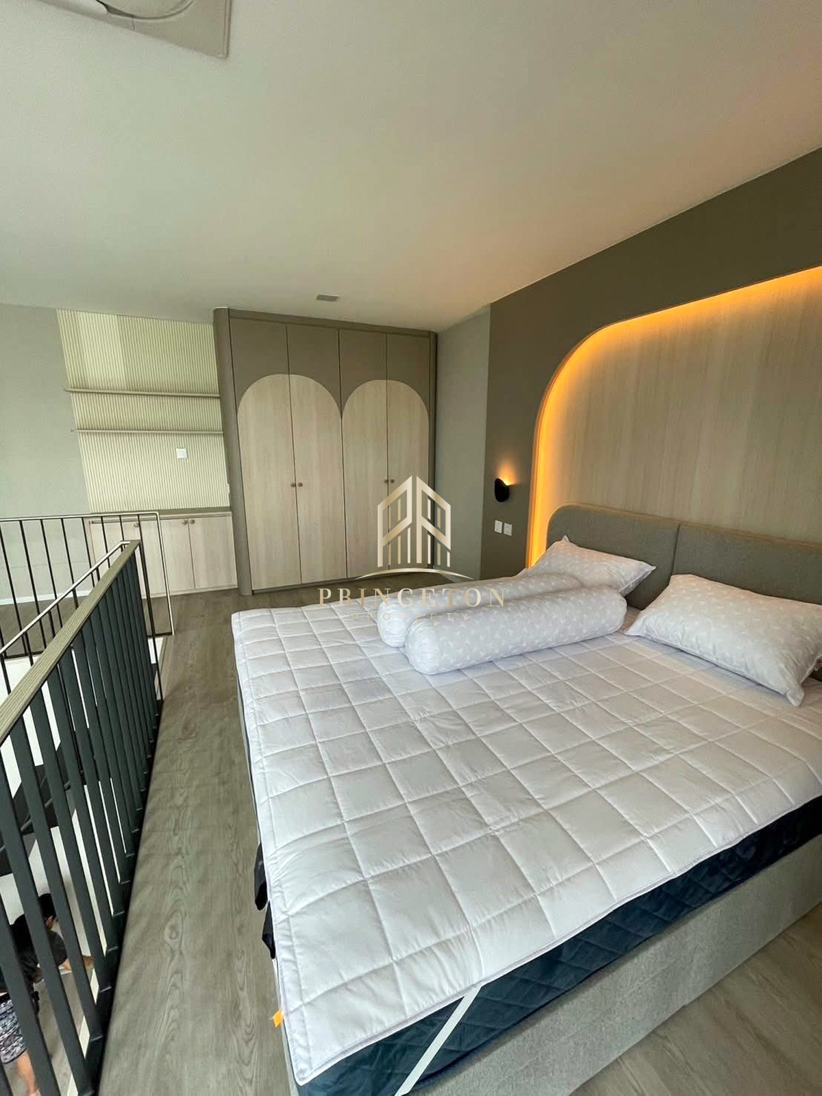 For RentHousePattanakan, Srinakarin : Luxury House For Rent Vive Krungthep Kreetha near Wellington College International School 📞092-4252445 