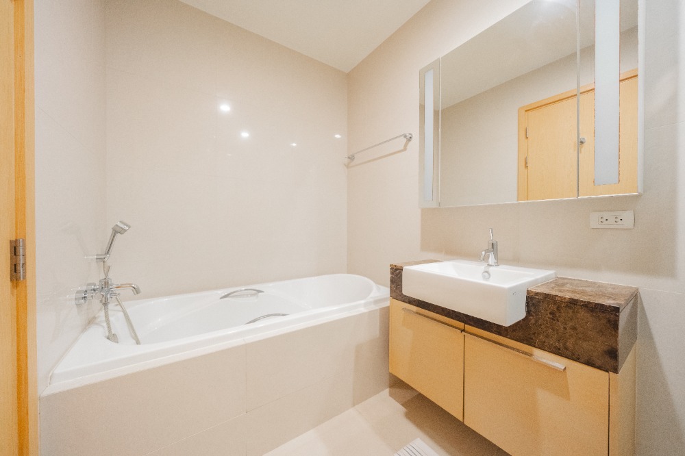 ให้เช่าคอนโดสุขุมวิท อโศก ทองหล่อ : ห้องนี้…คุณไม่ควรพลาด!  ให้เช่า 39 By Sansiri – คอนโดหรูใจกลางสุขุมวิท ใกล้ BTS พร้อมพงษ์แค่ 200 เมตร