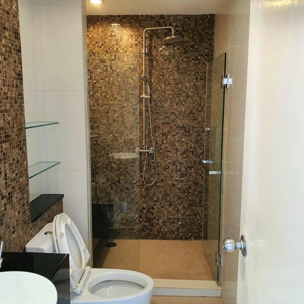 For SaleCondoRatchathewi,Phayathai : Wish @ Siam【𝐒𝐄𝐋𝐋 & 𝐑𝐄𝐍𝐓】🔥Minimal style room Large windows, lots of light, airy, near BTS Ratchathewi. Ready to live in September!🔥 Contact Line ID: @hacondo