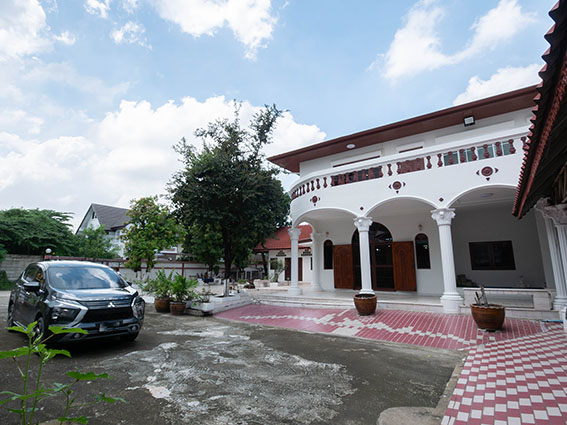 ขายบ้านแจ้งวัฒนะ เมืองทอง : บ้านเดี่ยว ซ.แจ้งวัฒนะ-ปากเกร็ด 28  ติดเซ็นทรัล ใกล้สถานีรถไฟฟ้า หลังใหญ่ เนื้อที่เยอะ 148 ตร.ว. โครงสร้างดีมาก ภายในโอ่อ่า กว้างขวางทุกห้อง