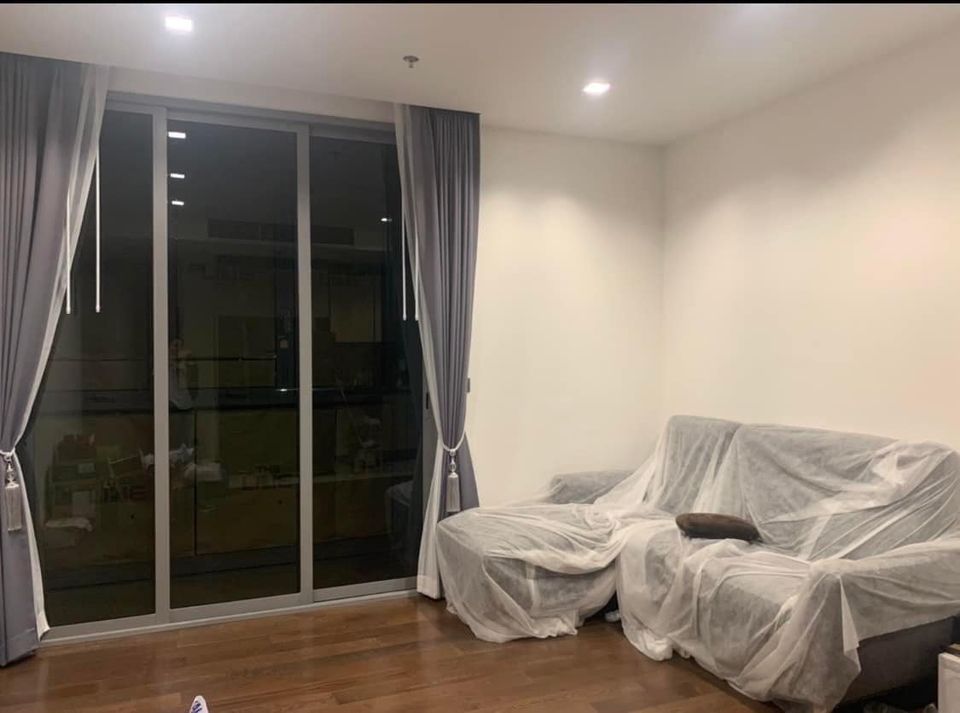 For SaleCondoRatchathewi,Phayathai : Property code JIEW644The line Ratchathewi, room size 60.86 sq m, 2 bedrooms, 2 bathrooms, 12A floor, ready to move in. Fully furnished, 2 air conditioners, water heater as shown in the picture, including electrical appliances as shown in the picture. Sell