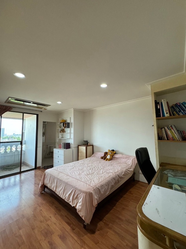 For RentCondoLadprao, Central Ladprao : ✅ TRGP101 ✅ Line ID : @p2nproperty