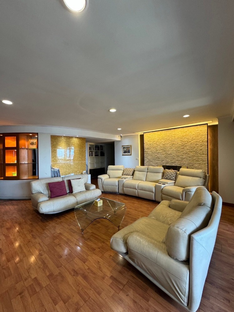 For RentCondoLadprao, Central Ladprao : ✅ TRGP101 ✅ Line ID : @p2nproperty