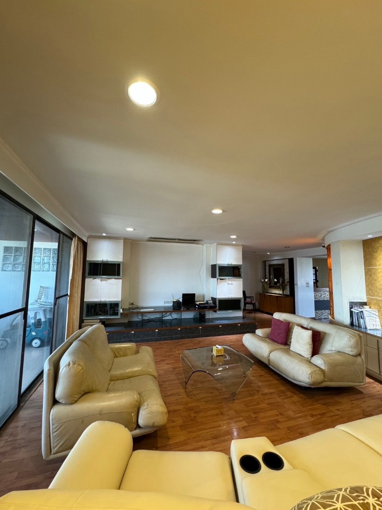 For RentCondoLadprao, Central Ladprao : ✅ TRGP101 ✅ Line ID : @p2nproperty