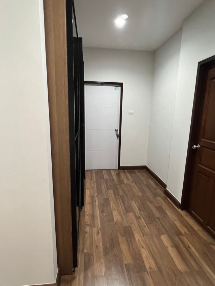For RentHousePattaya, Bangsaen, Chonburi : For rent The Complete Sriracha 185/43