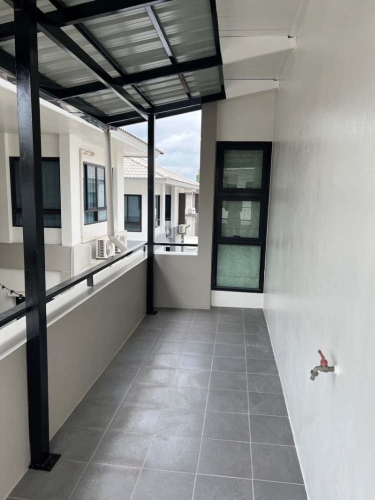 For RentHousePattaya, Bangsaen, Chonburi : For rent The Complete Sriracha 185/43