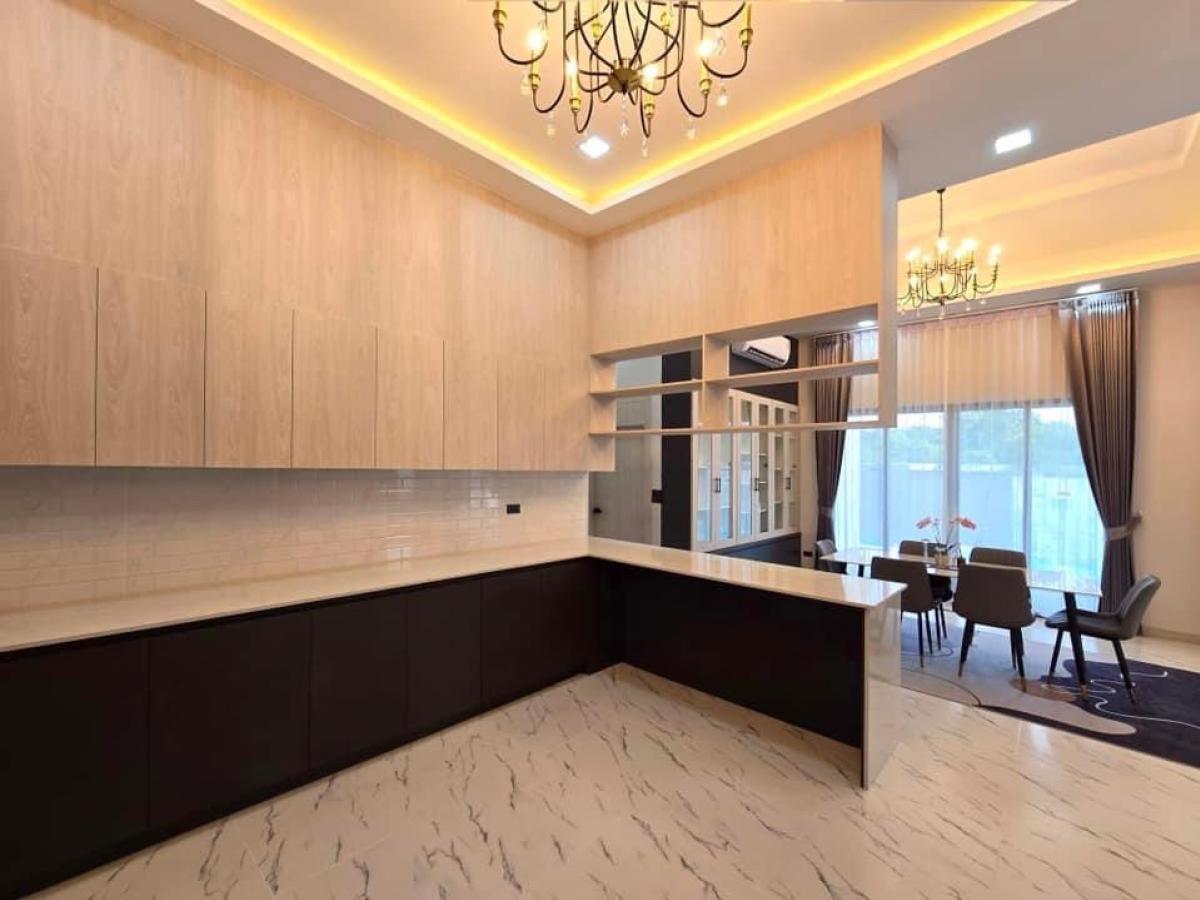 ขายพัทยา บางแสน ชลบุรี สัตหีบ : Pool villa Pattaya fully furnished HOT DEAL 10.800.000 MB