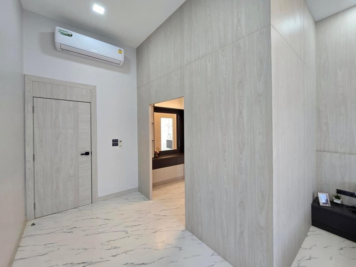 ขายพัทยา บางแสน ชลบุรี สัตหีบ : Pool villa Pattaya fully furnished HOT DEAL 10.800.000 MB