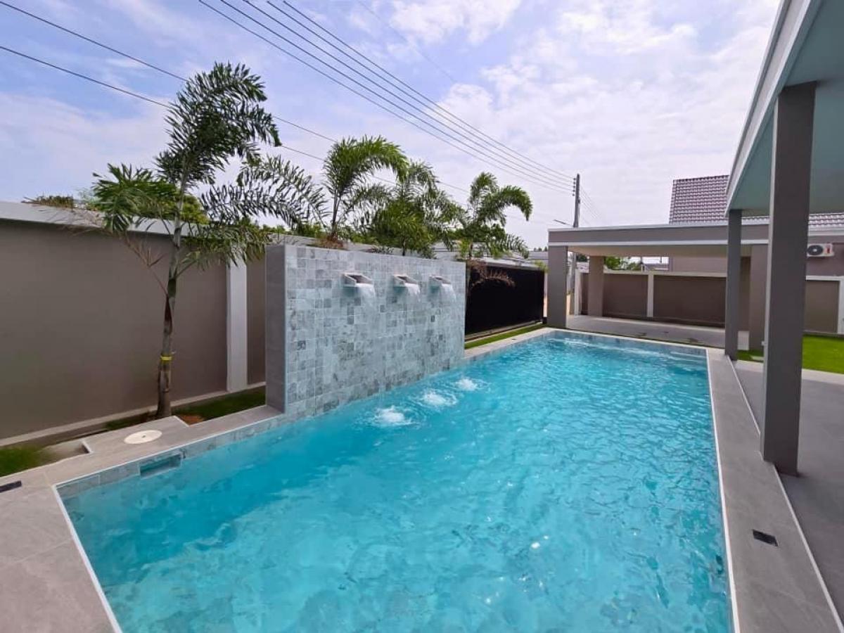 ขายพัทยา บางแสน ชลบุรี สัตหีบ : Pool villa Pattaya fully furnished HOT DEAL 10.800.000 MB