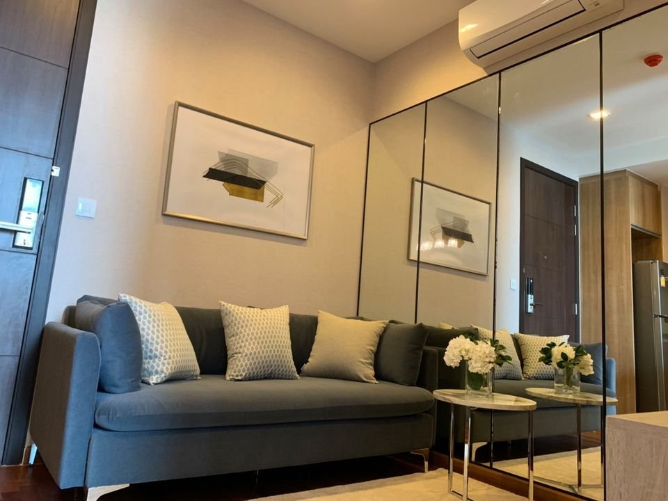 For RentCondoRatchathewi,Phayathai : Wish Signature Midtown Siam 1【𝐑𝐄𝐍𝐓】🔥 The room is simple, elegant, looks expensive, decorated in a modern style. Complete appliances Near BTS Ratchathewi, ready to move in!🔥 Contact Line ID: @hacondo