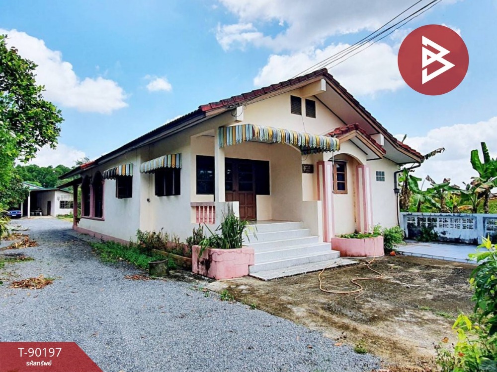 ขายบ้านนครศรีธรรมราช : ขายบ้านเดี่ยว 2 หลัง เนื้อที่ 241.1 ตารางวา ซอยท่าเรือ 7 นครศรีธรรมราช