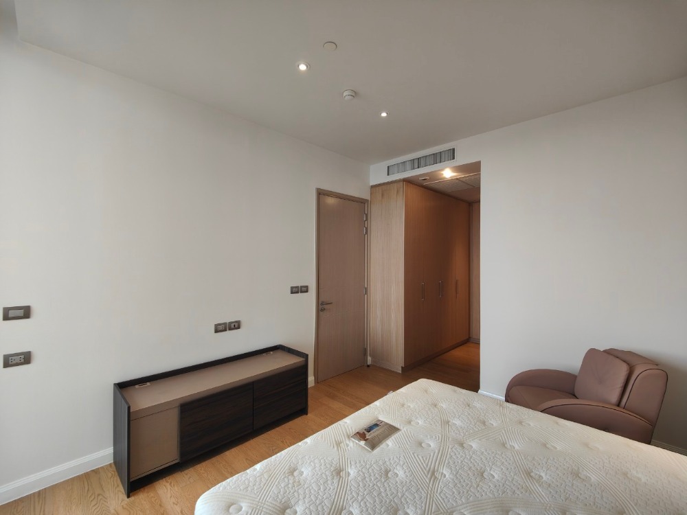 ขายคอนโดวงเวียนใหญ่ เจริญนคร : [BEST PRICE] Magnolias Waterfront คอนโดริมน้ำสุดหรู ติดไอคอนสยาม พร้อมส่วนกลางระดับ6ดาว