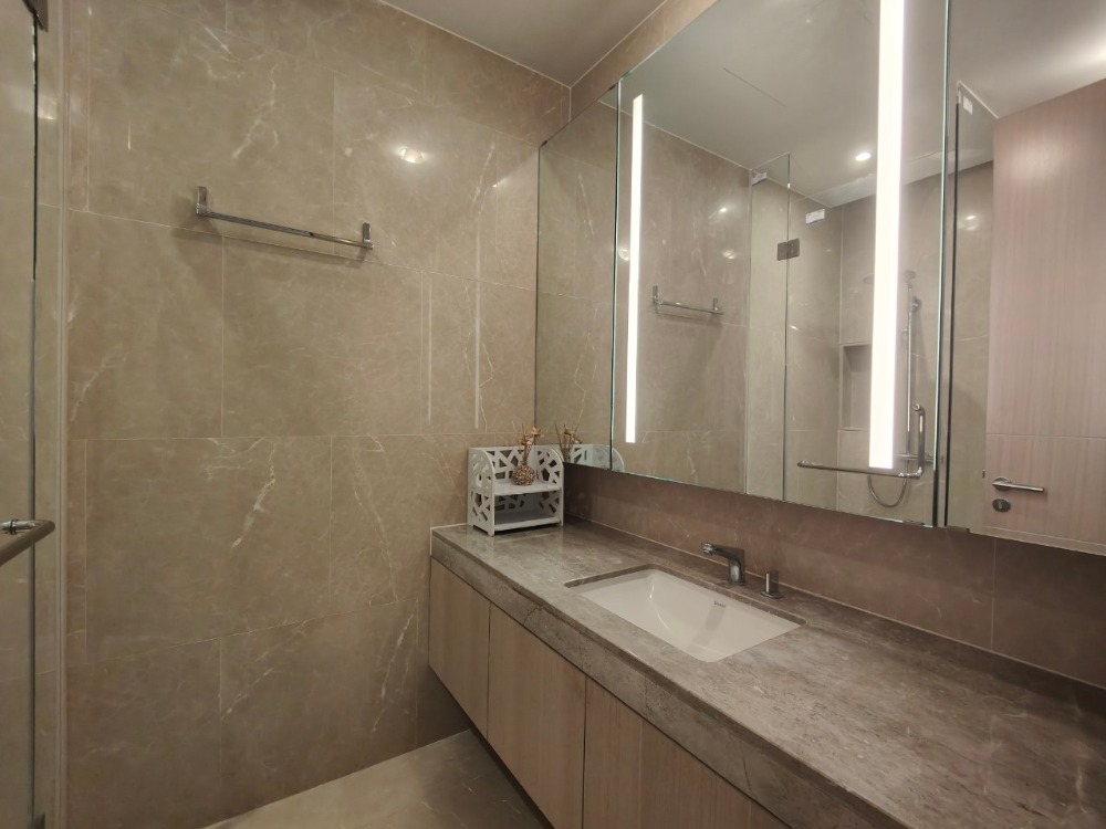 ขายคอนโดวงเวียนใหญ่ เจริญนคร : [BEST PRICE] Magnolias Waterfront คอนโดริมน้ำสุดหรู ติดไอคอนสยาม พร้อมส่วนกลางระดับ6ดาว