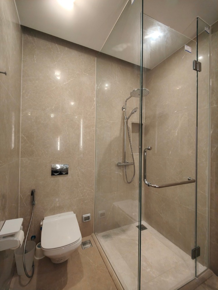 ขายคอนโดวงเวียนใหญ่ เจริญนคร : [BEST PRICE] Magnolias Waterfront คอนโดริมน้ำสุดหรู ติดไอคอนสยาม พร้อมส่วนกลางระดับ6ดาว