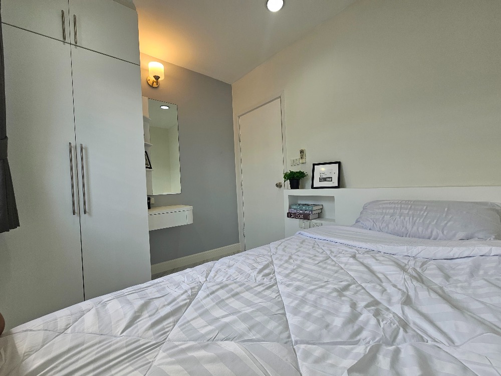 ให้เช่าทาวน์โฮมแจ้งวัฒนะ เมืองทอง : ไปติวานนท์ ก็ใกล้ เข้า อิมแพ็คก็สองอึดใจ ไฟฟ้าชมพูกำลังจะมาอี๊ก ต้องอยู่แล้ว