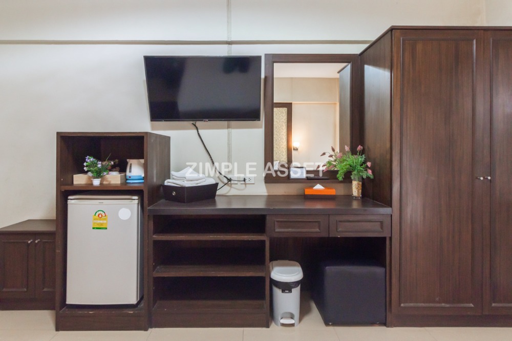 For RentPattanakan, Srinakarin : Line: @zimple_asset  Daily and Monthly Apartments on Srinakarin Road, Close to Airport Link Hua Mak, Fully Furnished and Ready to Move In