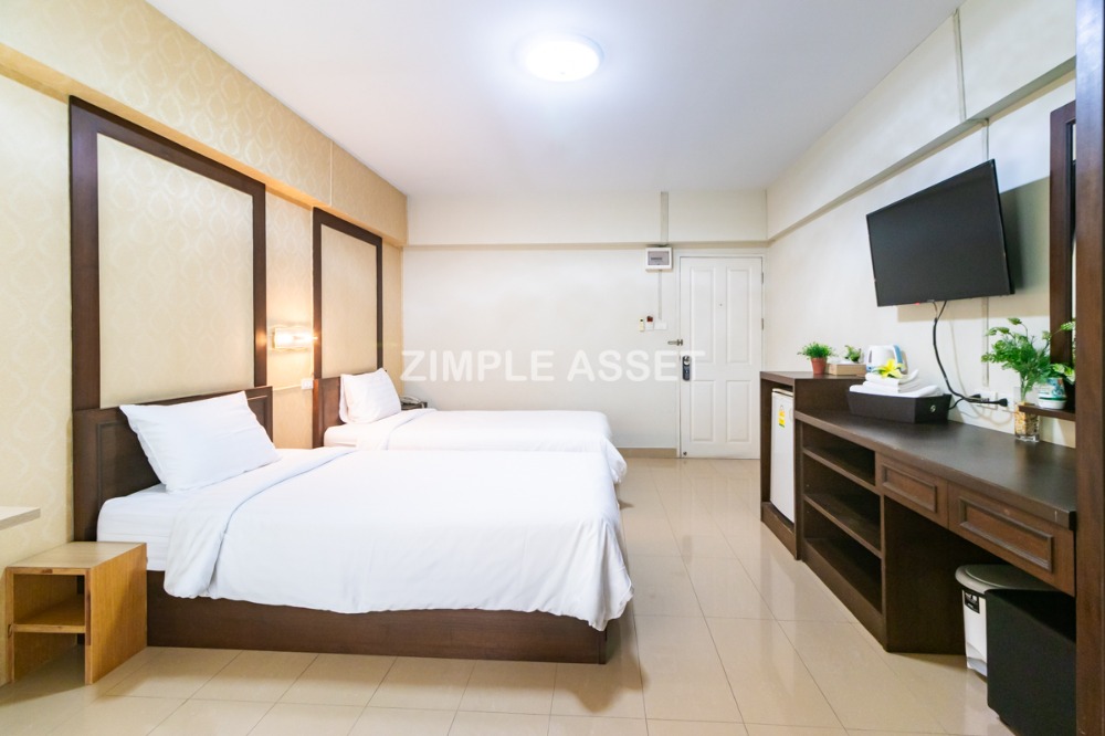 For RentPattanakan, Srinakarin : Line: @zimple_asset  Daily and Monthly Apartments on Srinakarin Road, Close to Airport Link Hua Mak, Fully Furnished and Ready to Move In