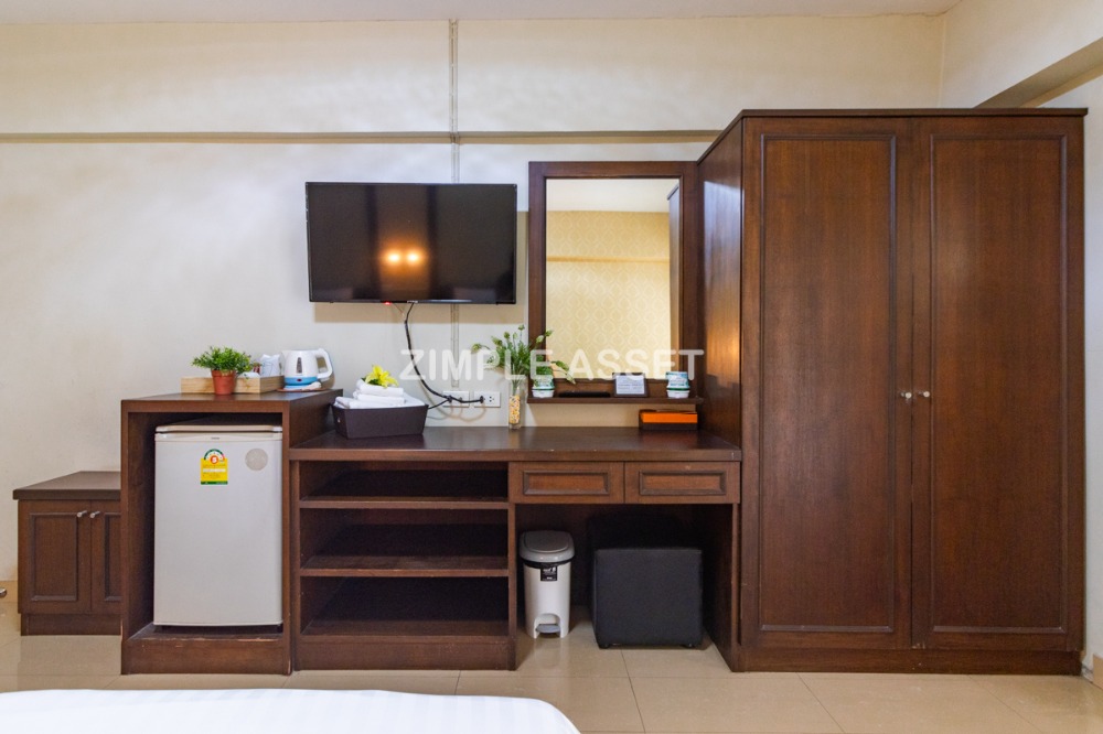 For RentPattanakan, Srinakarin : Line: @zimple_asset  Daily and Monthly Apartments on Srinakarin Road, Close to Airport Link Hua Mak, Fully Furnished and Ready to Move In