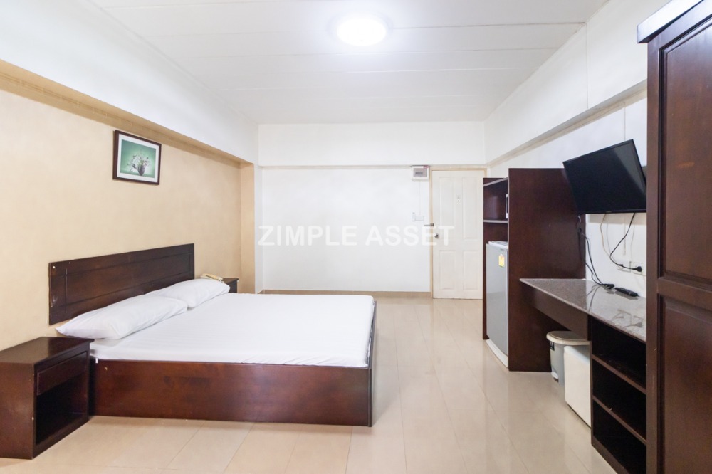 For RentPattanakan, Srinakarin : Line: @zimple_asset  Daily and Monthly Apartments on Srinakarin Road, Close to Airport Link Hua Mak, Fully Furnished and Ready to Move In