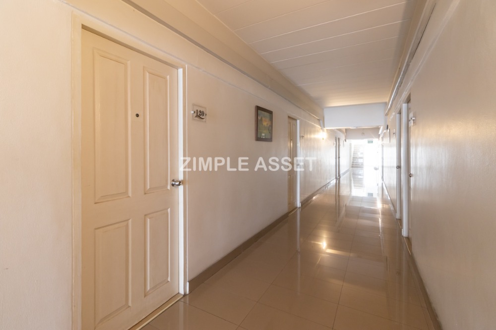 For RentPattanakan, Srinakarin : Line: @zimple_asset  Daily and Monthly Apartments on Srinakarin Road, Close to Airport Link Hua Mak, Fully Furnished and Ready to Move In