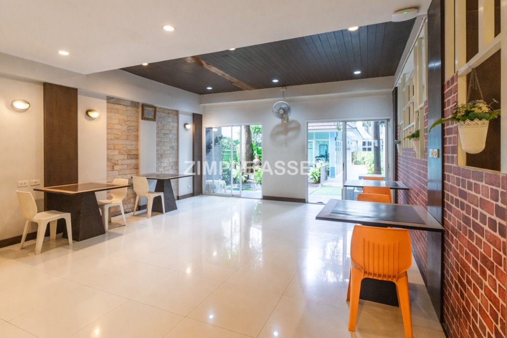 For RentPattanakan, Srinakarin : Line: @zimple_asset  Daily and Monthly Apartments on Srinakarin Road, Close to Airport Link Hua Mak, Fully Furnished and Ready to Move In
