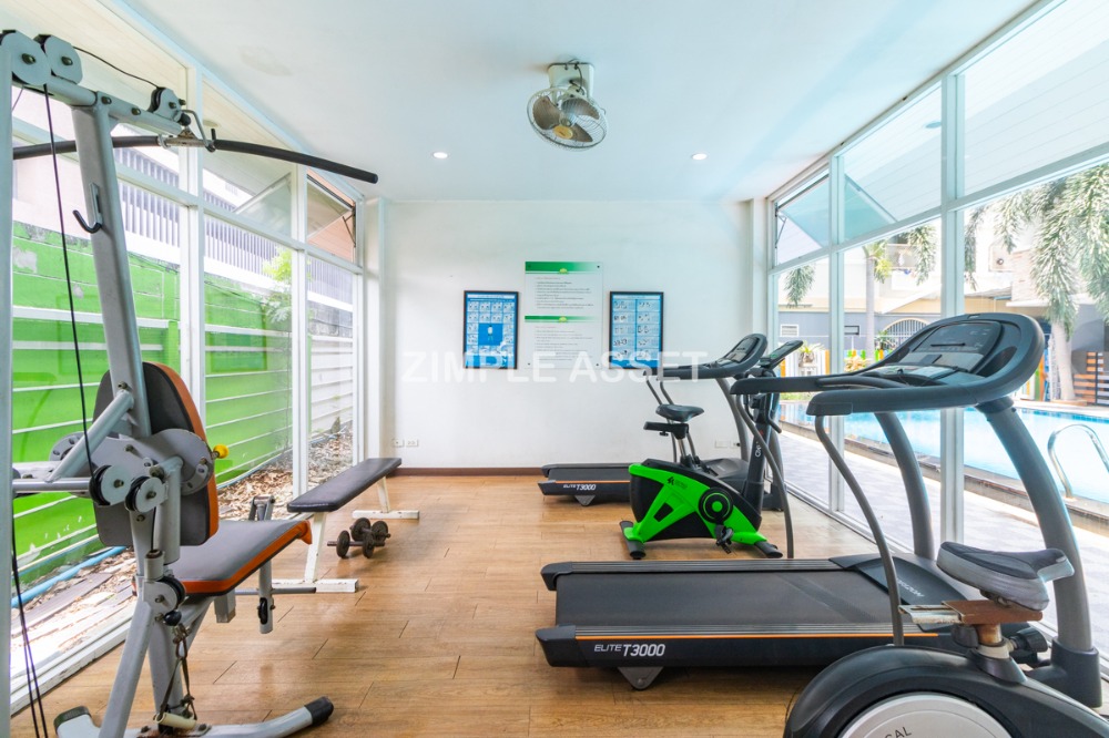 For RentPattanakan, Srinakarin : Line: @zimple_asset  Daily and Monthly Apartments on Srinakarin Road, Close to Airport Link Hua Mak, Fully Furnished and Ready to Move In