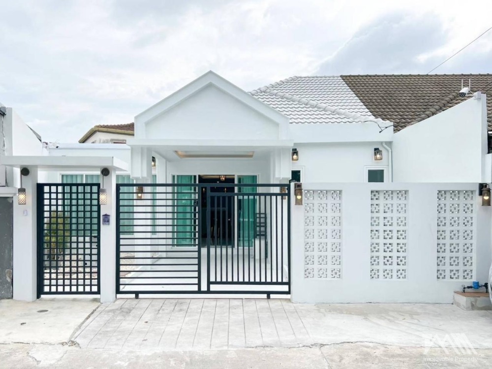 For SaleHousePhuket : Baan renovate Wichit Zone / House Town, Phuket