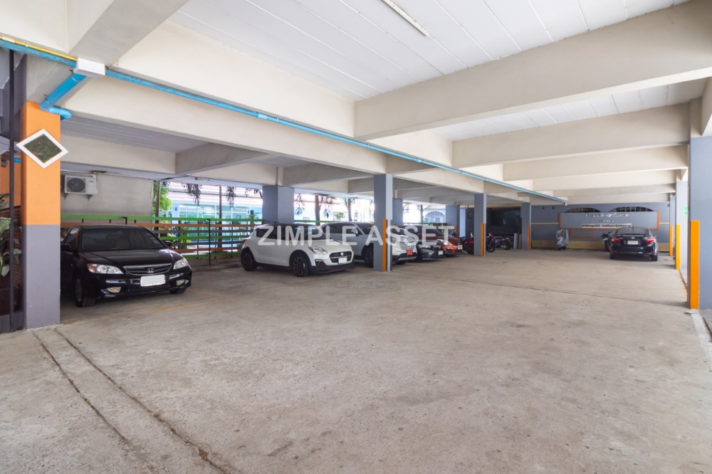 For RentPattanakan, Srinakarin : Line: @zimple_asset  Daily and Monthly Apartments on Srinakarin Road, Close to Airport Link Hua Mak, Fully Furnished and Ready to Move In