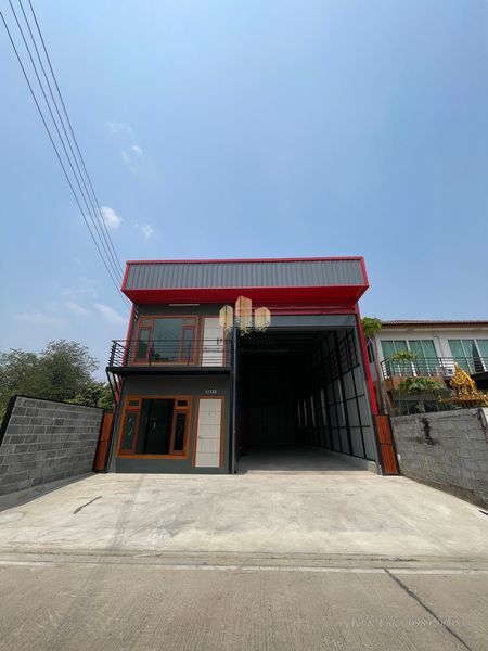 ให้เช่าโกดังปทุมธานี รังสิต ธรรมศาสตร์ : ให้เช่าโกดัง/ออฟฟิศ คลอง 4 ต.ลาดสวาย อ.ลำลูกกา ปทุมธานี พื้นที่ 232 ตร.ม.