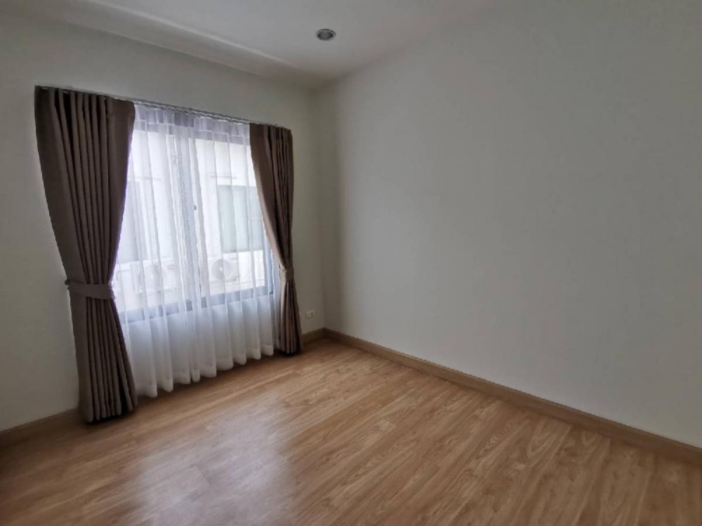 For SaleTownhomeBangna, Bearing, Lasalle : K-5729 Urgent sale! Ifeel Bangna, good location, near Mega Bangna.