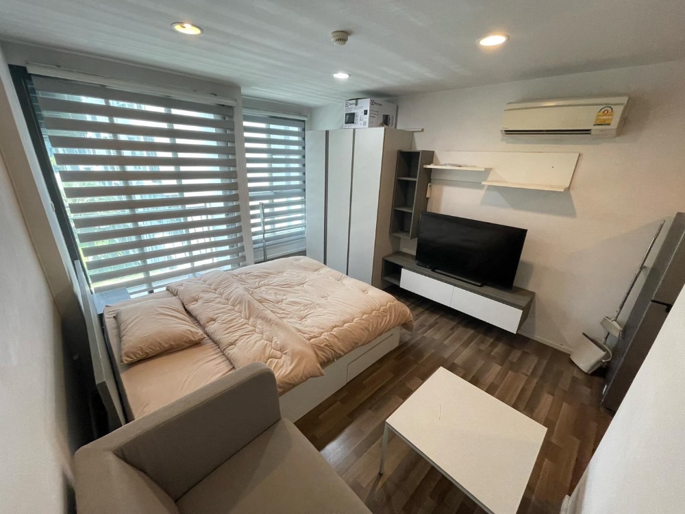 For RentCondoRamkhamhaeng, Hua Mak : For rent Living Nest Ramkhamhaeng Walking distance to The Mall Bangkapi, cheap price, beautiful room.