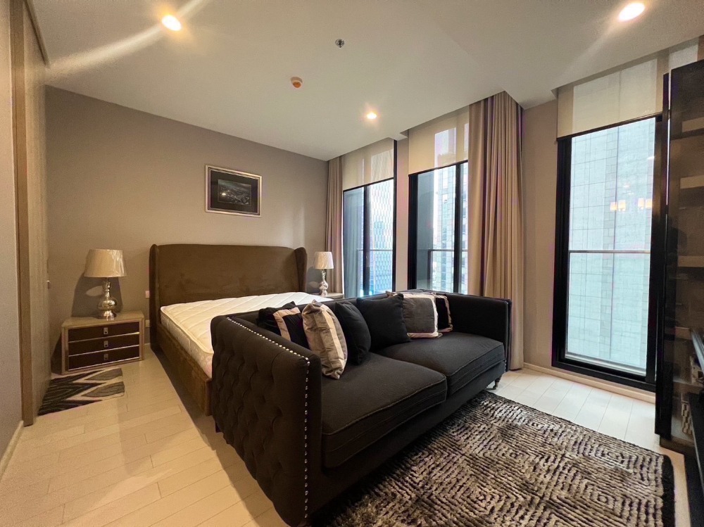 ขายคอนโดวิทยุ ชิดลม หลังสวน : For sale condo  Noble ploenchit  unblock view tower C (S05-2610)