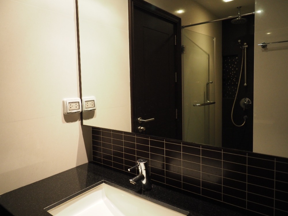 For RentCondoSathorn, Narathiwat : For rent!! Sathorn Gardens 3 bedrooms, fully furnished, high floor, beautiful city view, ready to move in