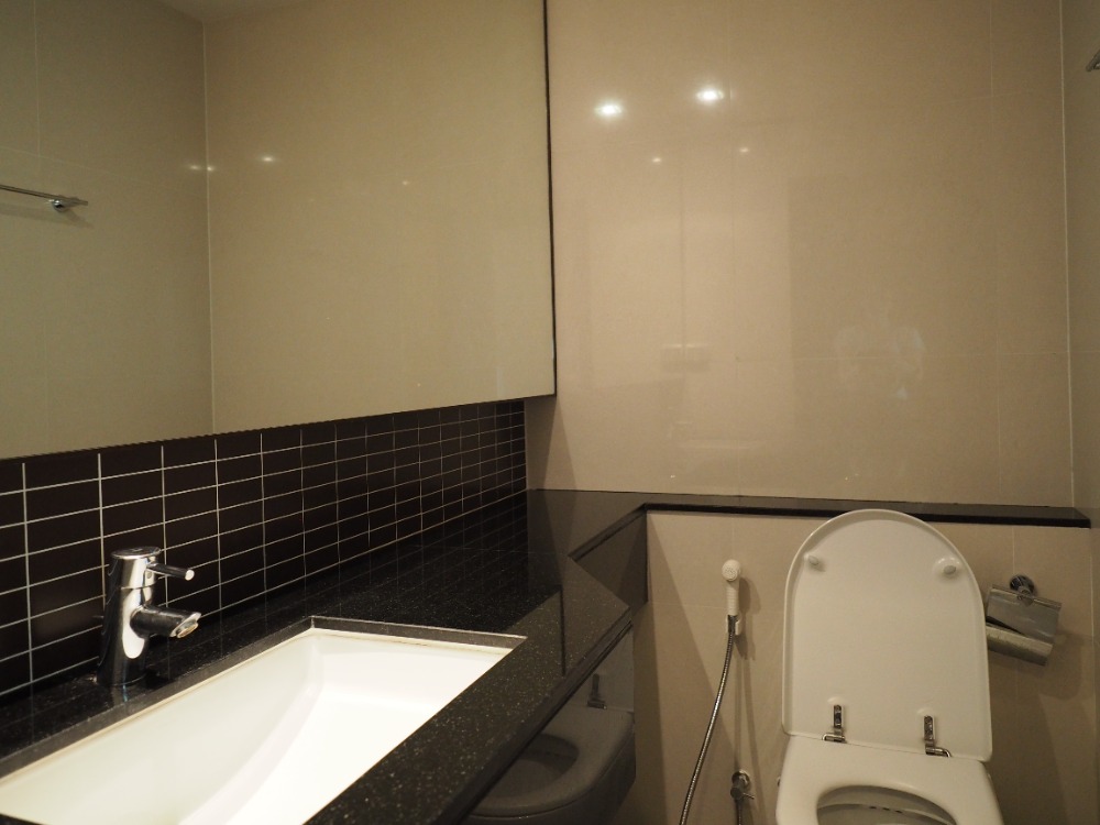 For RentCondoSathorn, Narathiwat : For rent!! Sathorn Gardens 3 bedrooms, fully furnished, high floor, beautiful city view, ready to move in