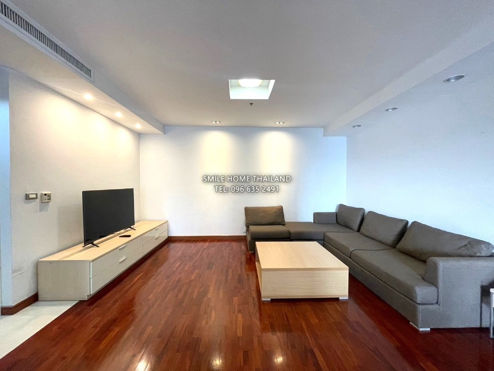 For RentCondoSukhumvit, Asoke, Thonglor : 3 Bedrooms for rent at Sukhumvit 24