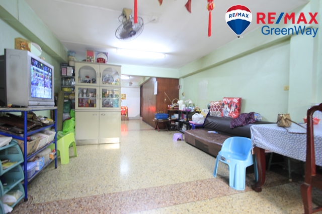 ขายอาคารพาณิชย์บางแค เพชรเกษม : ตึกแถวพุทธมณฑลสาย1ซอย5 เพชรเกษม ซีคอนบางแค เดอะมอลล์บางแค 3.75ชั้น ต่อเติมเต็ม6นอน หินขัดทุกชั้น หลังบ้านโปร่ง 3.49ล้าน